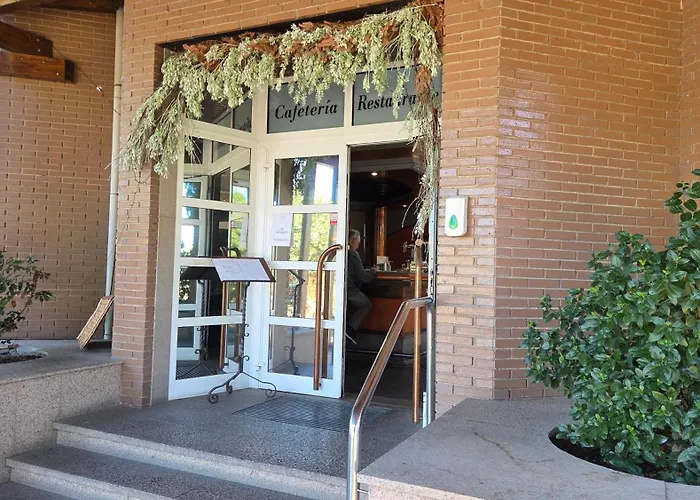 Отель Las Moreras