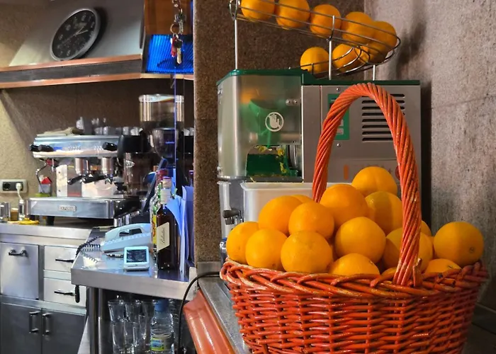 Las Moreras Отель