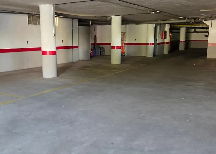 Las Moreras Отель Леон